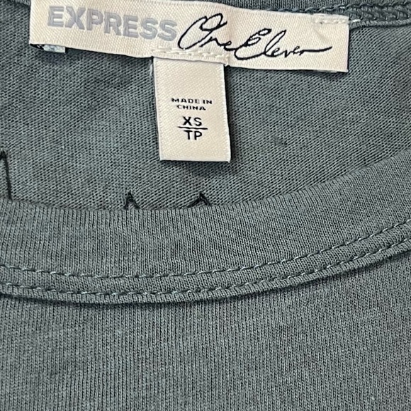 Express Scoop Neck High Low Silver Sequin Gray Pullover Tank Top Extra Small - Picture 6 of 7